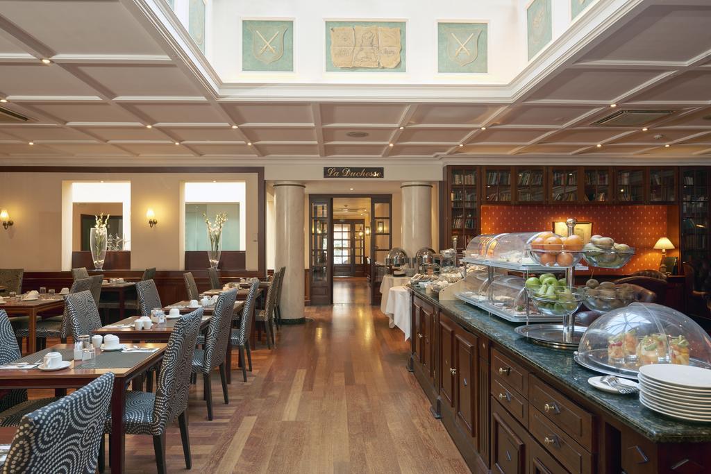Eurostars Montgomery Brussel Bagian luar foto The restaurant